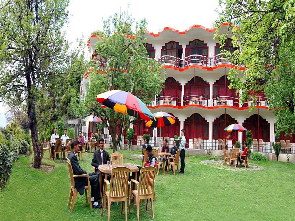 Himanshu Resorts Manāli Exteriör bild